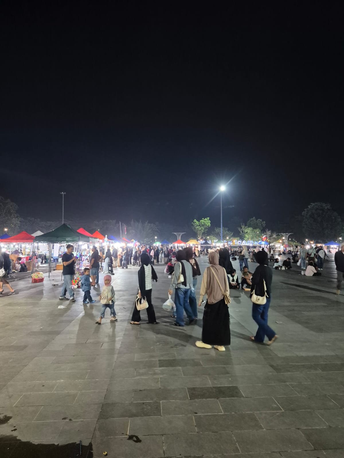 Tak Ganggu Lalu Lintas, Pedagang Kuliner Kini Dipusatkan di Taman Bukit Gelanggang
