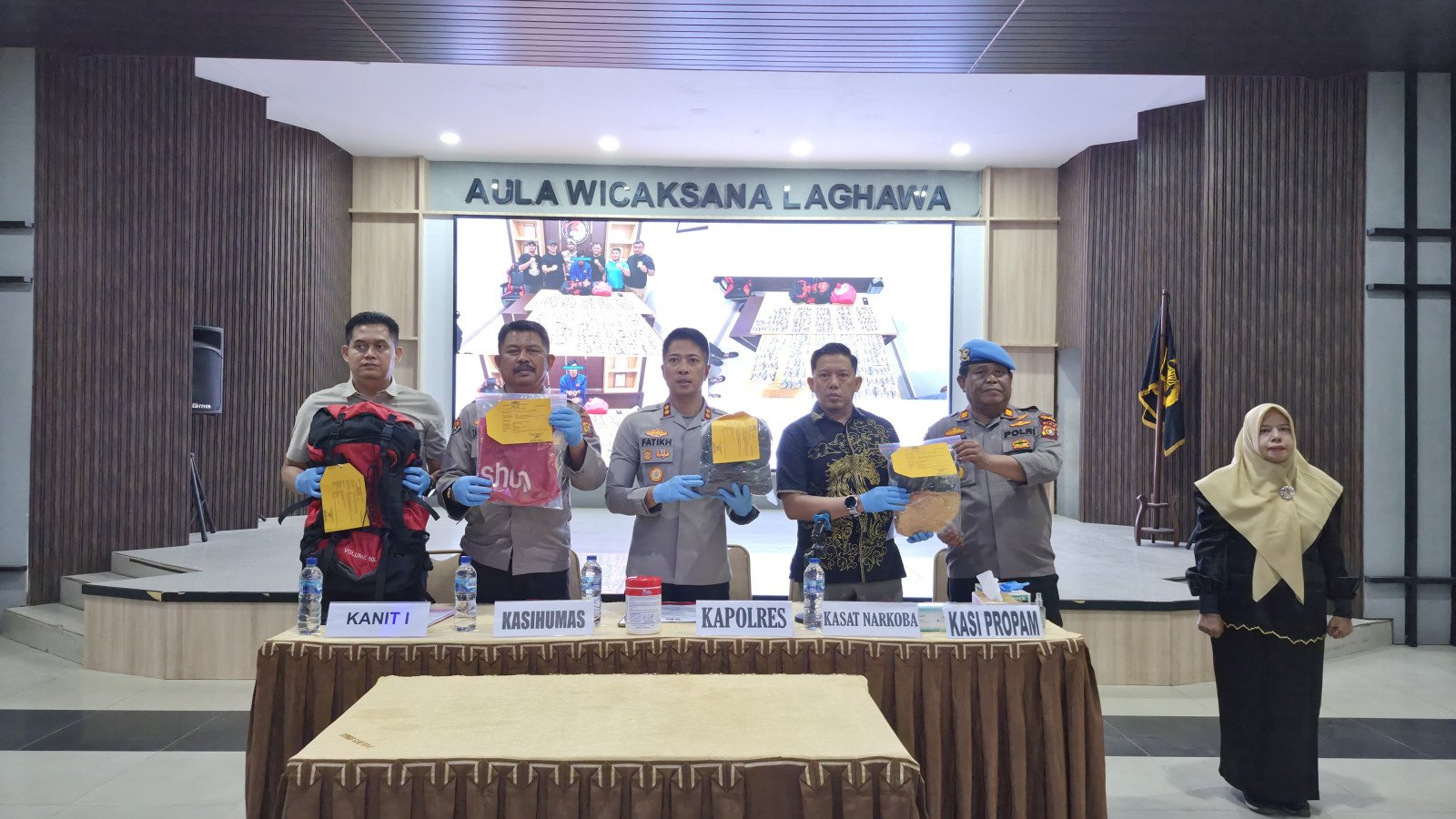 Polres Dumai Ungkap 296 Cartridge Diduga Etomidate Senilai Rp888 Juta