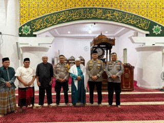 Polsek Bukit Kapur Gelar Subuh Keliling di Masjid Al Manan